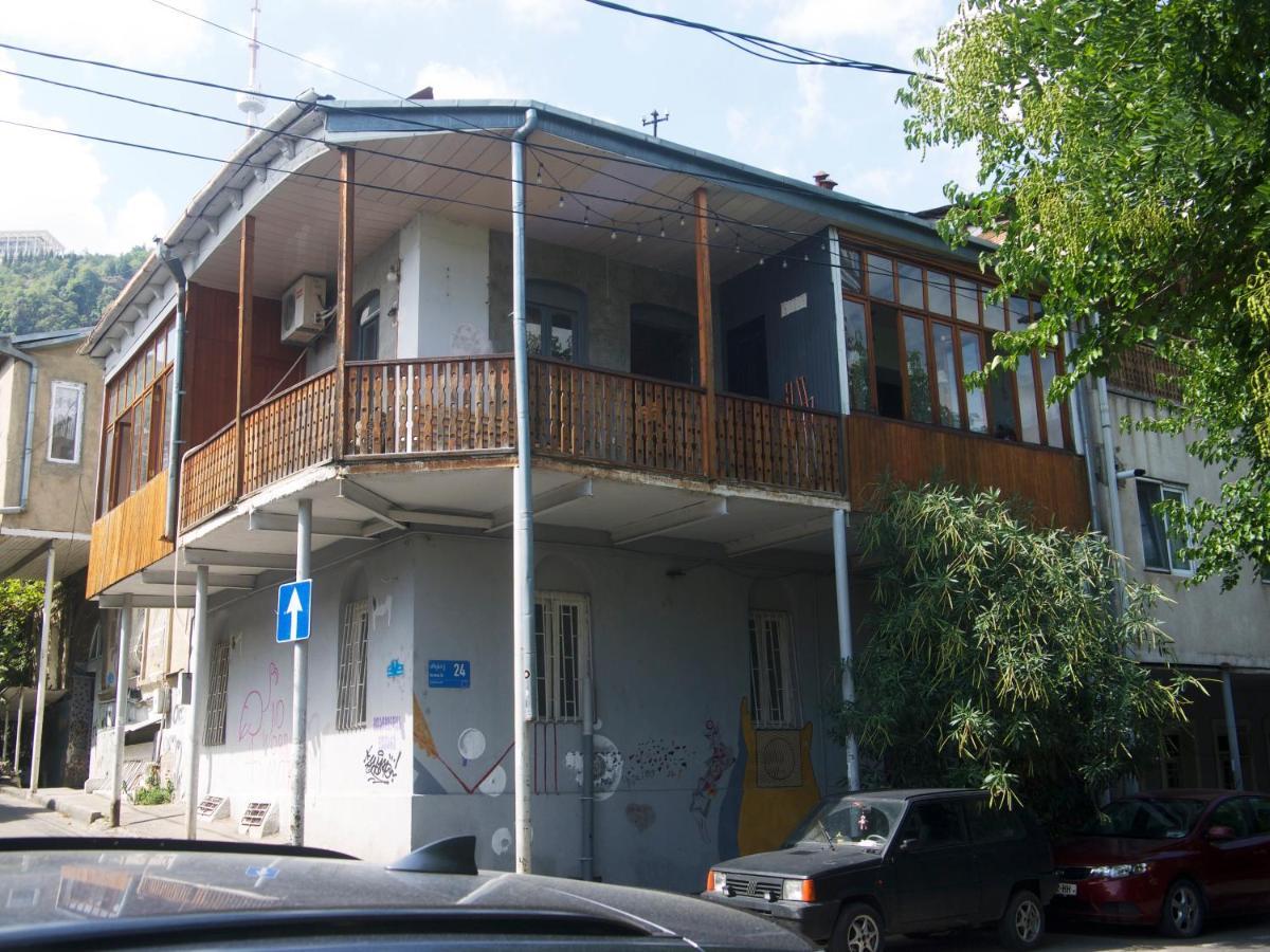 Friends Hostel Tbilisi Exterior photo