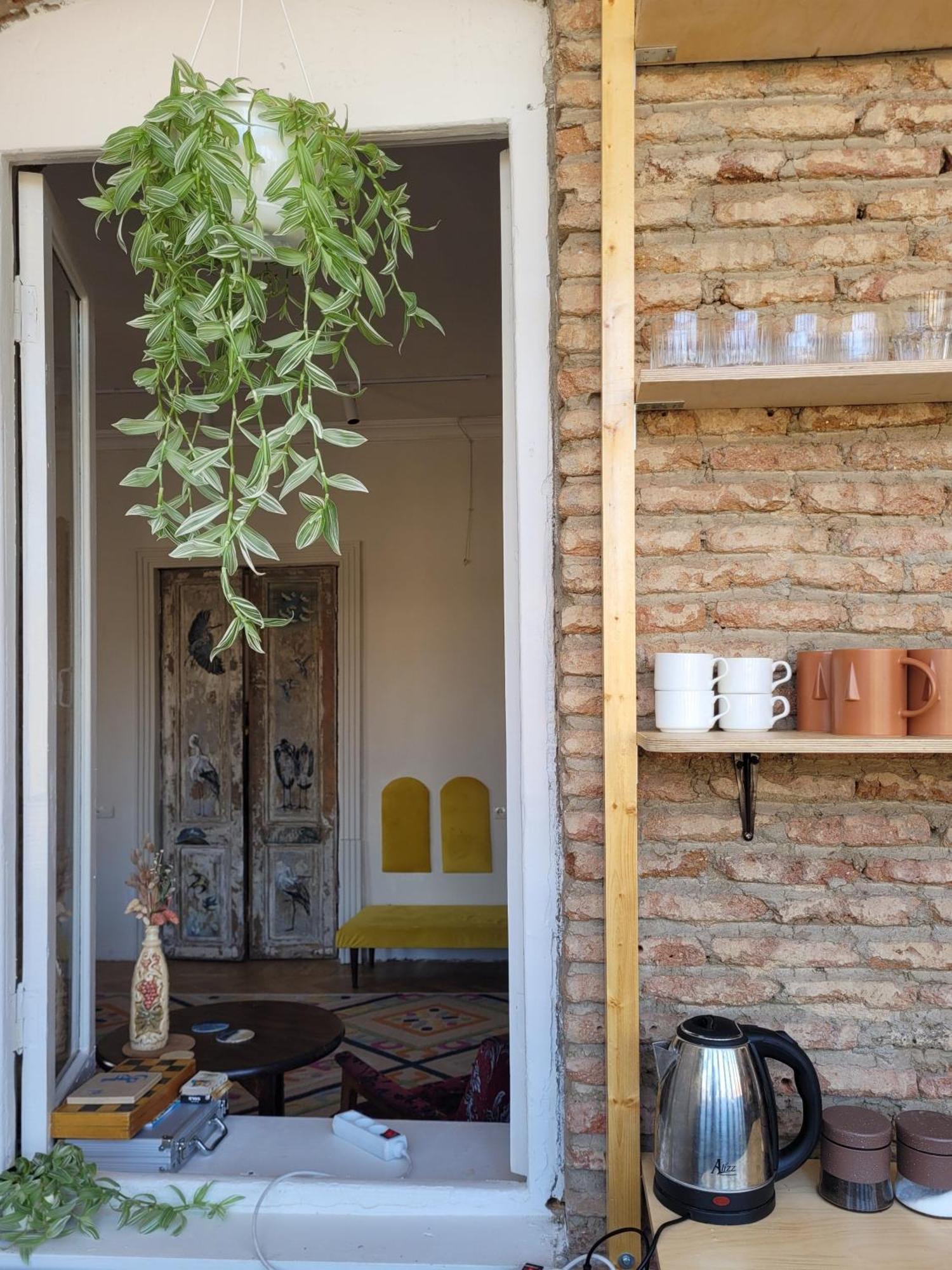 Friends Hostel Tbilisi Exterior photo